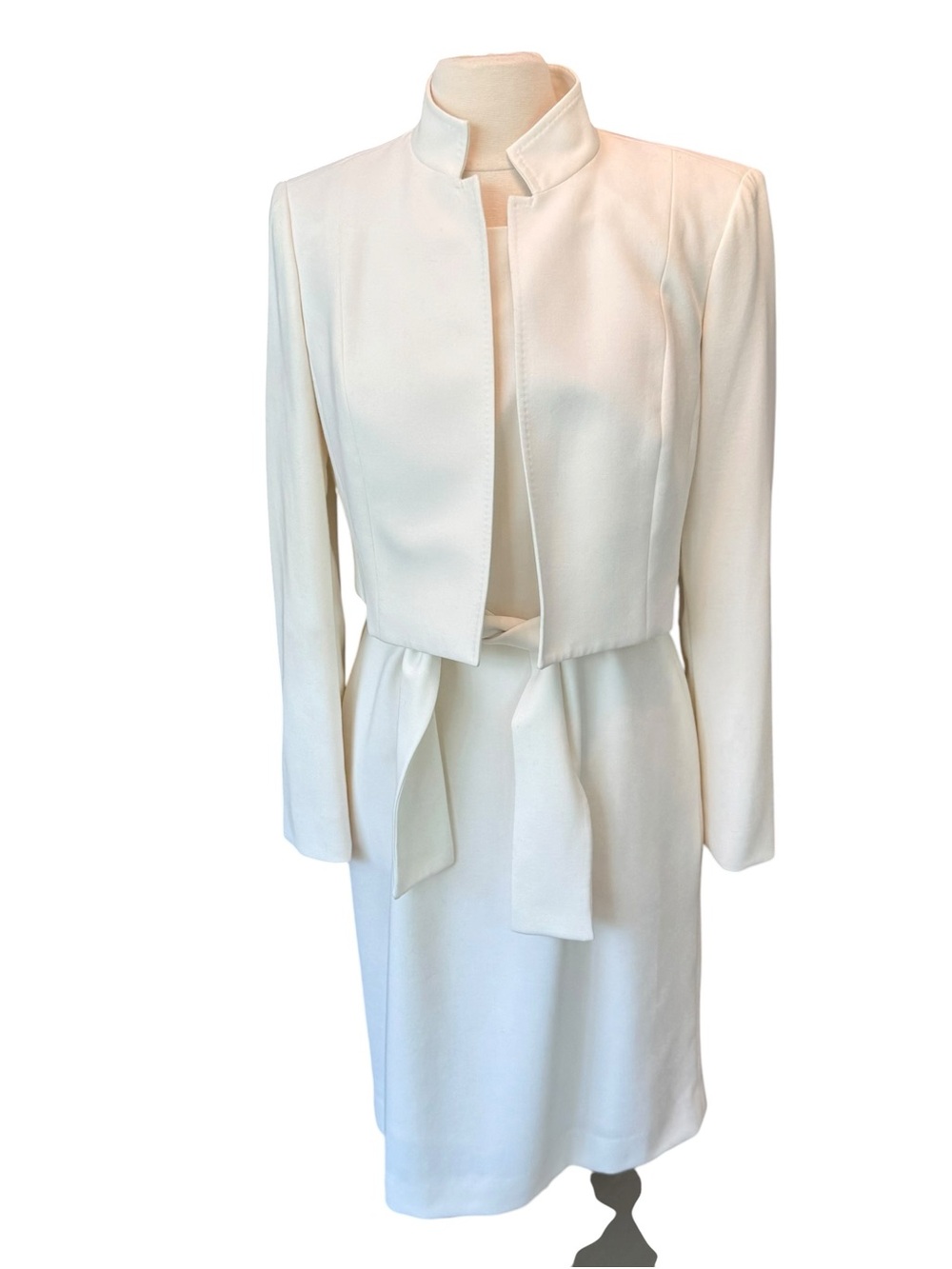ALBERT NIPON  DRESS SUIT Jacket SIZE 12 Off White Belted Office Church READ
